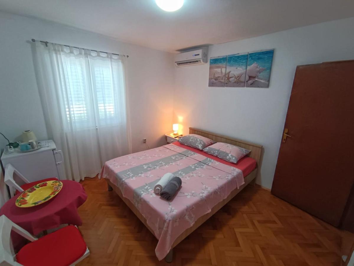 Guesthouse Eljuga Family Stari Grad  Exteriér fotografie