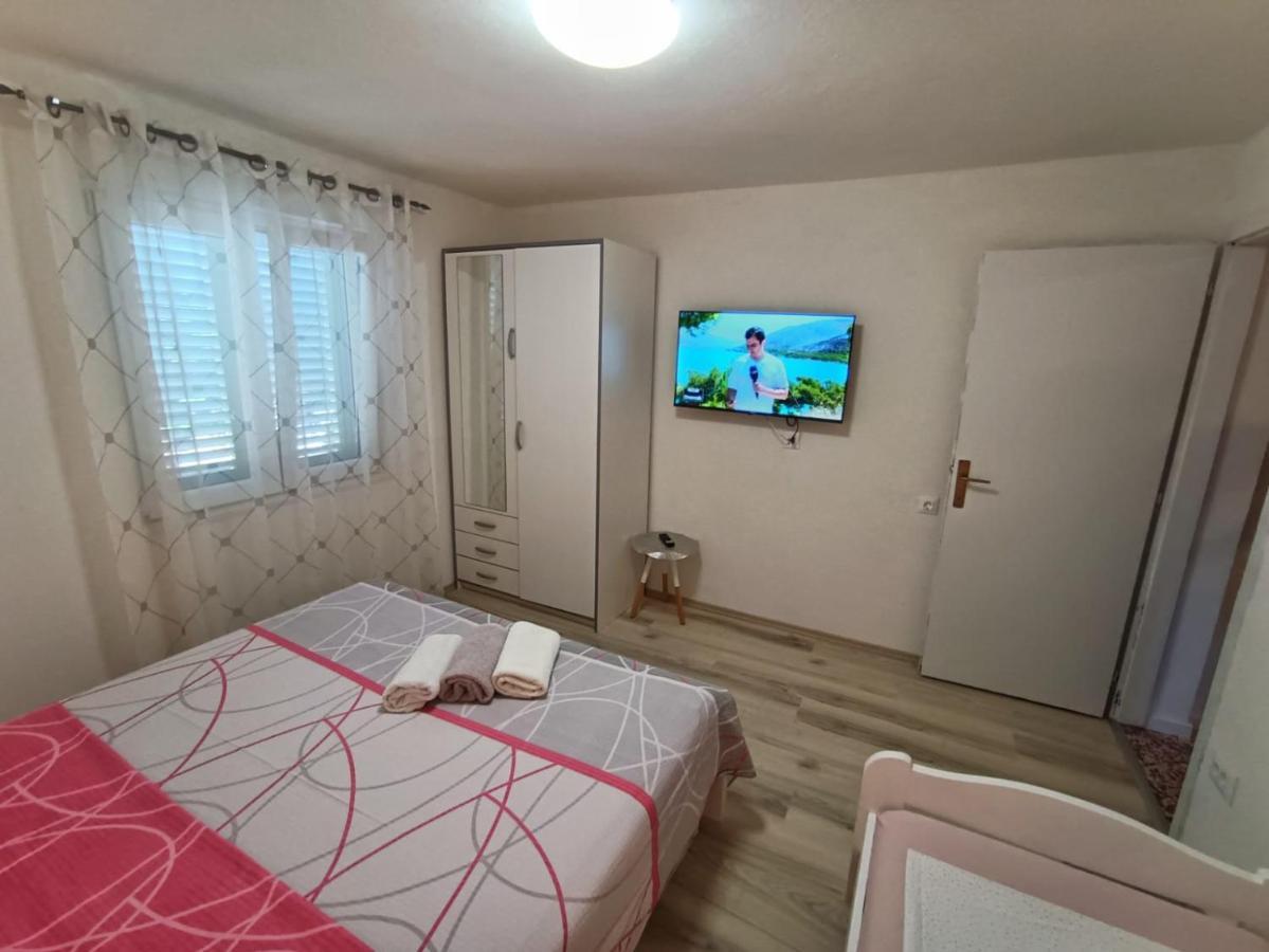Guesthouse Eljuga Family Stari Grad  Exteriér fotografie