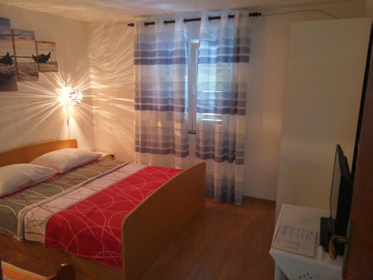 Guesthouse Eljuga Family Stari Grad  Exteriér fotografie